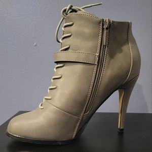 Michael Antonio Ankle Boots